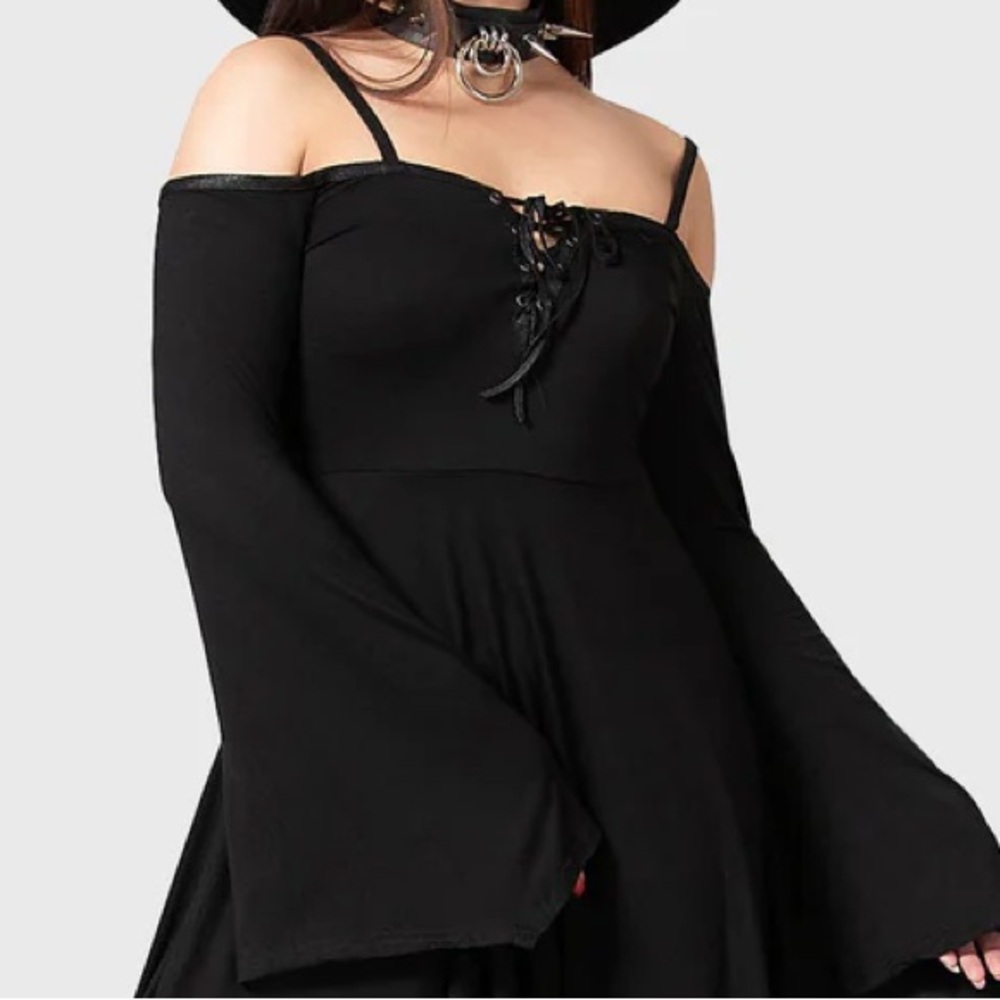 Elegant Black Off-Shoulder Dress - Picture 2 of 7